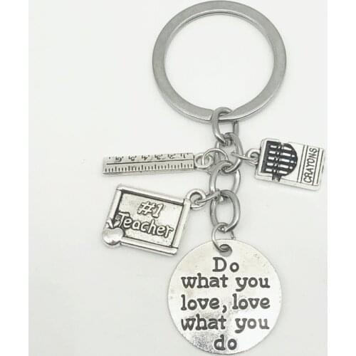 1pc Teacher Keychains It Takes A Big Heart To Teach Little Minds Keyring Key Ring Jewelry for Teachers Day Gift