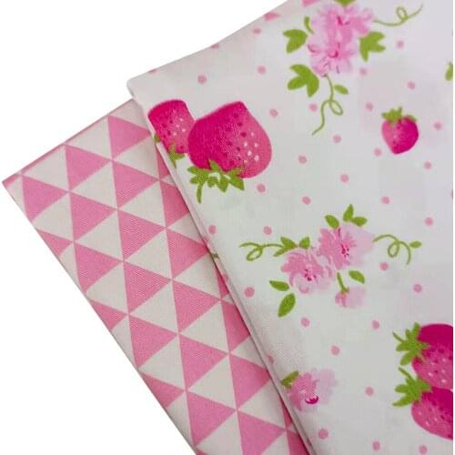 Strawberry/Geometric Patterns Printed Cotton Twill Fabric For DIY Quilting Sewing Crafts Cloth Material For Pillow Bedding Dress