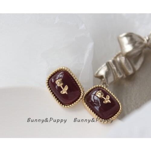 Korean Retro Temperament Geometric Square Rose Clip on Earrings No Piercing Wine Drop Oil Red Stone No Hole Earrings Ear Clip