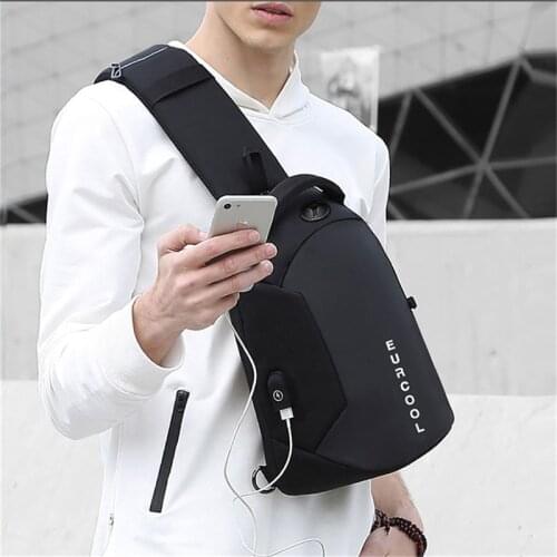 Multifunction Crossbody Bags Men USB Charging Chest Pack Short Trip Messengers Chest Bag Water Repellent Shoulder Bag Male n1825