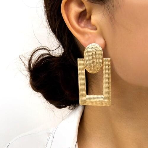 European Punk Exaggerated Hollow Geometric Stud Earrings Women Vintage Pitted Round Square Earrings Pendientes Jewelry Brincos