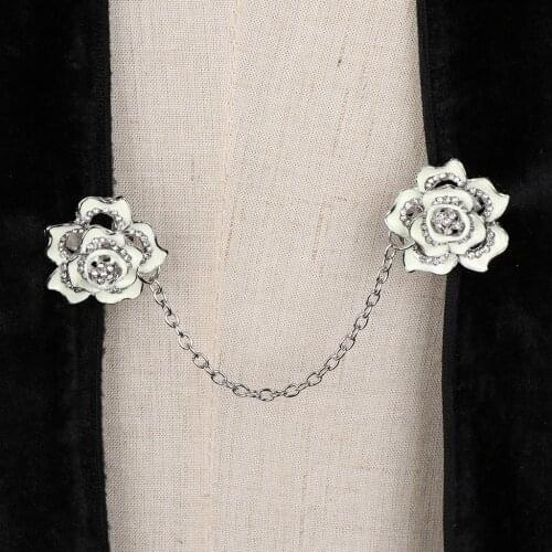 Vintage Women Sweater Shawl Clip Dresses Cardigan Collar Clip Rhinestone Flower Clip for Sweater Cardigans Scarves Dresses