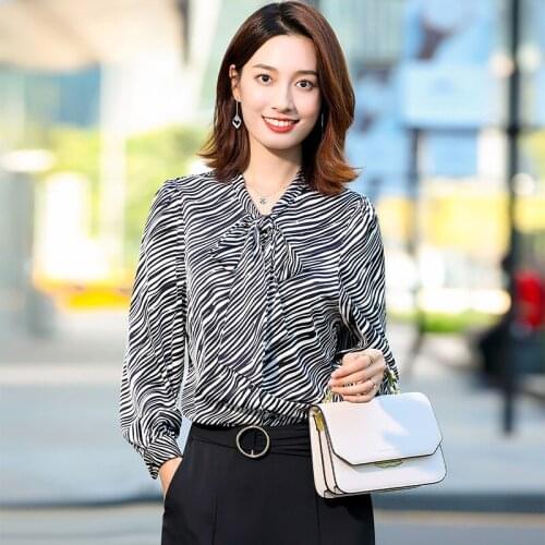 Career Black stripe shirt womens spring and autumn long sleeve bow tie chiffon long sleeve bottomed shirt with top