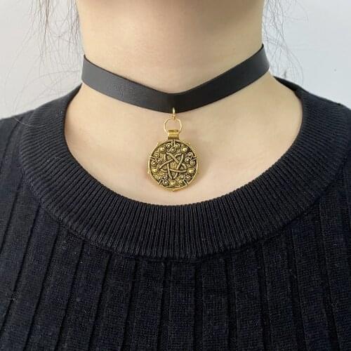 Wizard Yennefer Black Leather Choker Necklace Wild Hunt Game Cosplay Gothic Medallion Pendant Women Necklaces Jewelry
