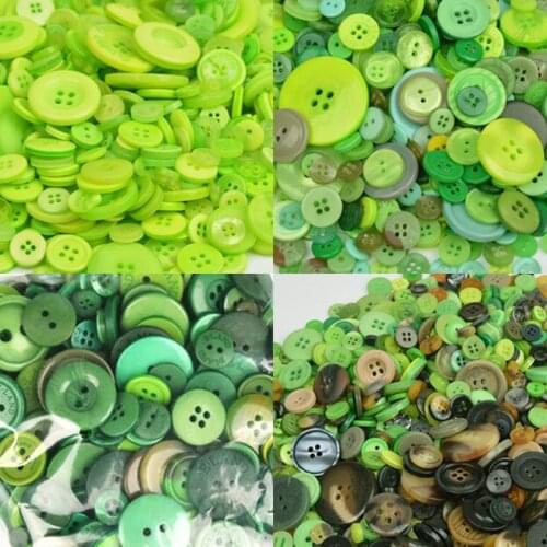 600 pcs 2-holes /4-holes Round plastic button green series mixed color resin button clothing accessories for clothes DIY