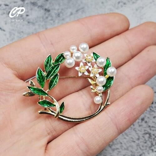 Fashion Pearl Wreath Brooches For Women Green Flower Weddings Office Brooch Pins Gifts
