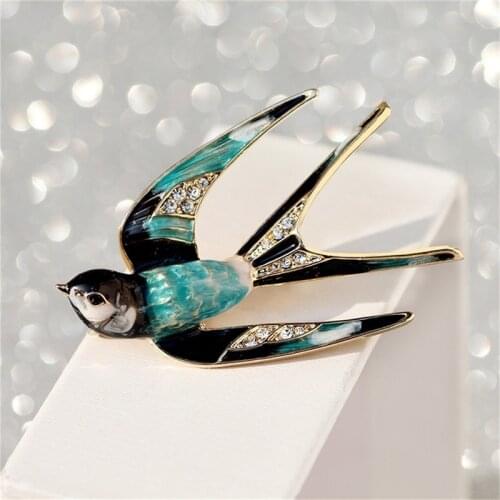 Swallow Shape Brooch Classic Alloy Enamel Metal Scarf Pins Animal Pin For Women Scarf Suit Lapel Pins Clothes Accessories