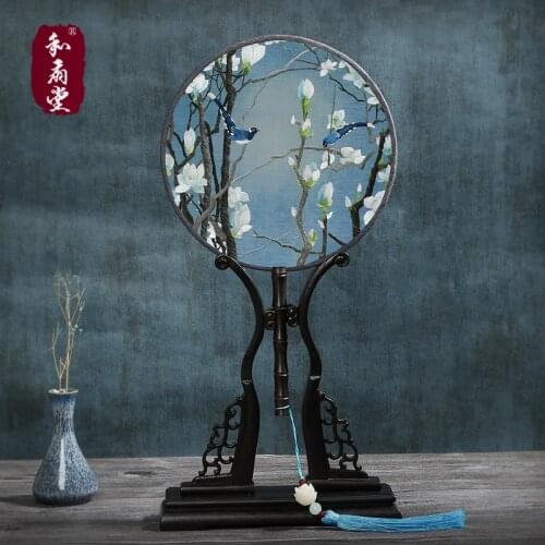 Round and round fan fan hall fan double-sided silk gift hand embroidery Chinese wind fan ebony mandarin fan