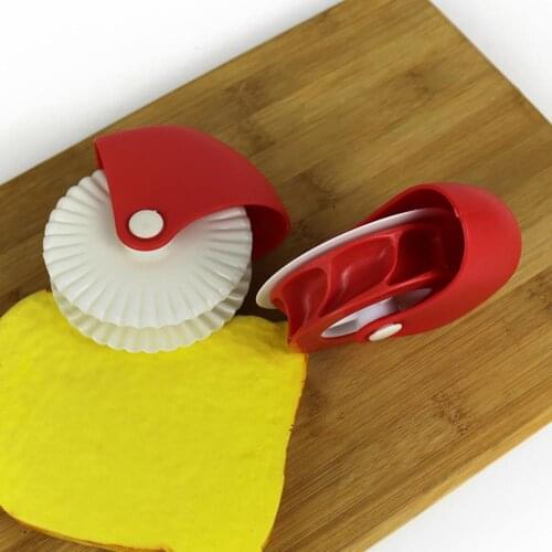 1pcs Spaghett Noodle Maker Lattice Roller Docker Dough Cutter Tool Kitchen helper DIY Dough cutting Tools