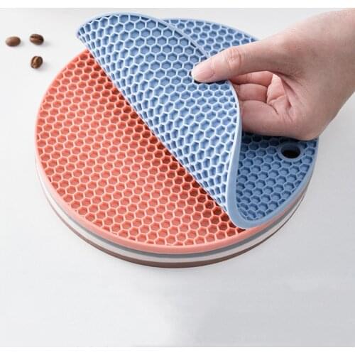 Wholesale Non Slip Silicone Heat Resistant Coasters Flexible Durable Cup Insulation Mat Economic Tableware Potholder Insulation