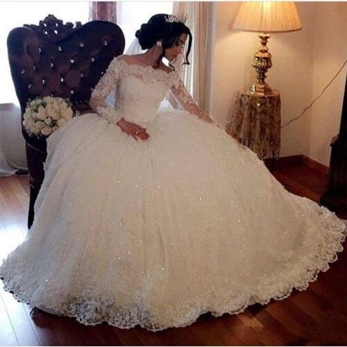 Ball Gown Wedding Dresses Vintage Long Sleeves Lace Appliques Sequins Puffy Arabic Dubai Formal Church Bridal wedding Gowns 2021