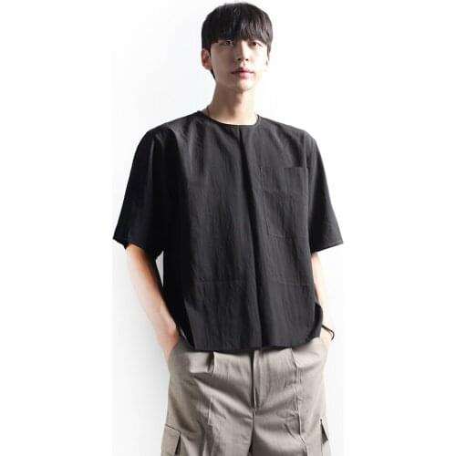 Summer mens T-shirt fashion straight tube personality back button cut short short sleeve T-shirt hip hop loose Size Top