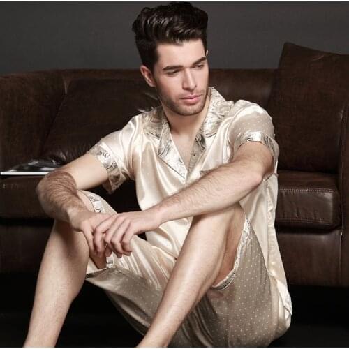 2021 Mens Pajamas Sets Silk Pyjamas of T-shirt+Shorts Male Print Pijama V-Neck Sleepwear Leisure Home Clothes Plus Size 3XL 95KG