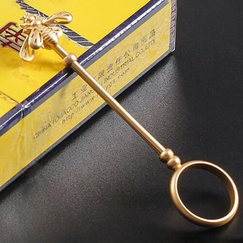 2 Sizes Retro Cigarette Holder Ring Funny Bee Shape Metal Finger Cigarette Holder Ring Smoker Elegant Smoking Accessories