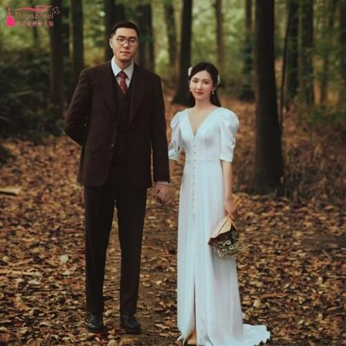 Simple Wedding Dress Boho Style A Line V Neck Half Sleeves Buttons Spring Summer Bridal Gown Long Vinatge Bride Dress SWD017