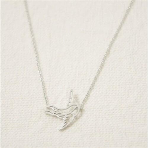 Fashion hollow swallow pendant necklace for women design chain of clavicle