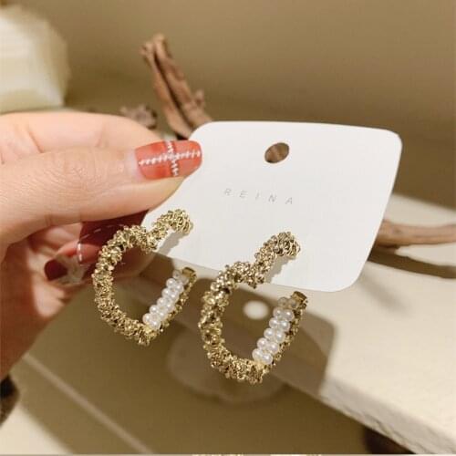 2020 New Fashion Womens Earrings Fine Golden Heart Pearl Earrings for Women Bijoux Korean Girl Party Jewelry Gifts Wholesale