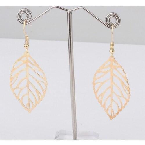 Fashion New Cute Gold Leaf Earrings For Women Silver color Hollow Leaf Earring Female Brincos Bijoux Jewelry Wedding Party Gifts