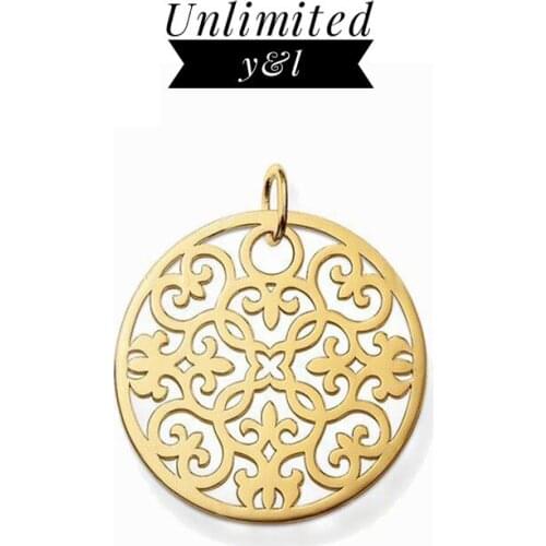 Flower Round Pendants Ornament Gold Color Hollow Out Fashion Jewelry Necklaces Accessories for Women Gift