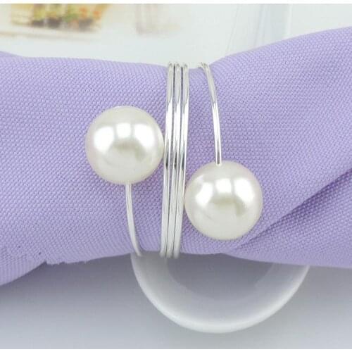 50pcs lot Elegant White Pearl Silver Napkin Rings For Wedding Party Reception Table Decorations Supplies Free Shipping