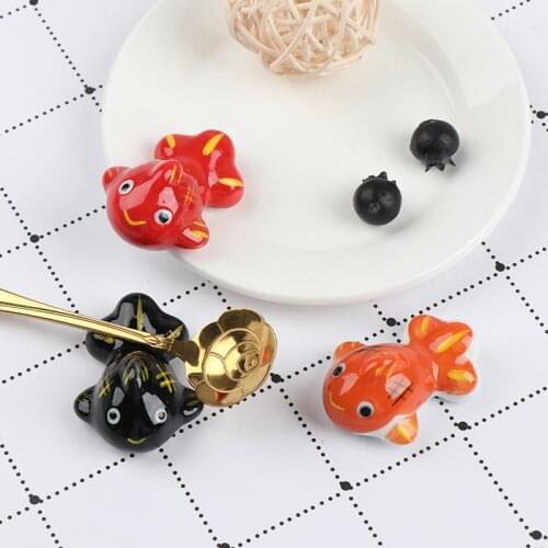1pc Ceramic Chopsticks Cartoon Holder Rack Fish Chopsticks Holder
