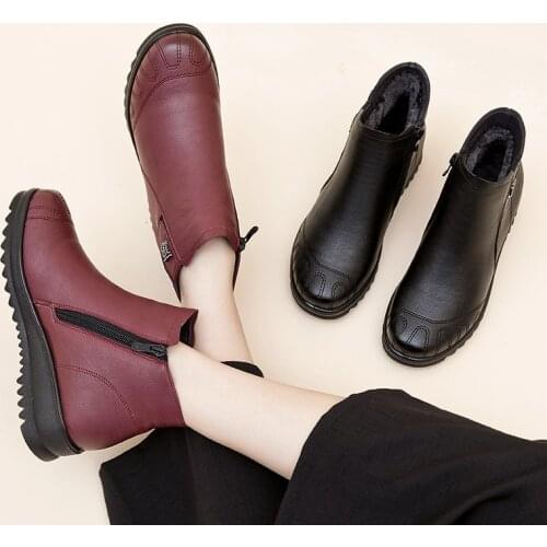 Fashion Genuine Leather Waterproof Womens Ankle Boots Female Winter Thick Plush Warm Black Snow Boots Mother Non-slip Boots