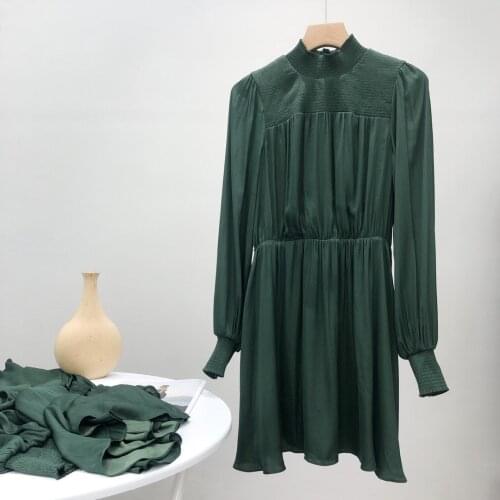 Green womens dress 2021 spring and summer new short design high Lapel elegant Lantern Sleeve Dress