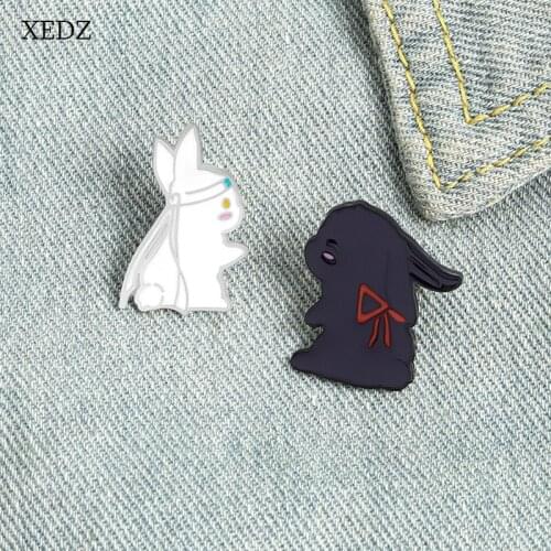 XEDZ Cartoon Friends Couple Black And White Rabbit Enamel Brooch Costume Drama Bun Ribbon Animal Badge Fashion Costume Jewelry G