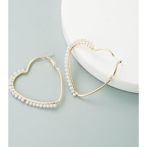 1 Pair Sweet Imitation Pearl Heart Earrings for Women Fashion Gold Earrings Party Jewelry Gifts