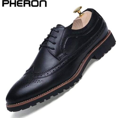 Classic Man Pointed Toe Dress Shoes Mens Patent Leather Black Wedding Shoes Oxford Formal Shoes Big Size Fashion Party Flats