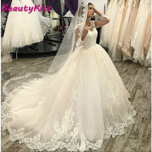 Illusion O-Neck Long Sleeves Ball Gown Wedding Dresses Lace Appliques Princess Bridal Gowns Tulle Wedding Dress