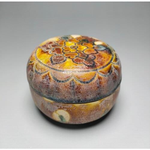 Exquisite Chinese Classical Collectible Home Decoration Handwork Colorful Painted Ceramic Porcelain Small Box, Powder Box