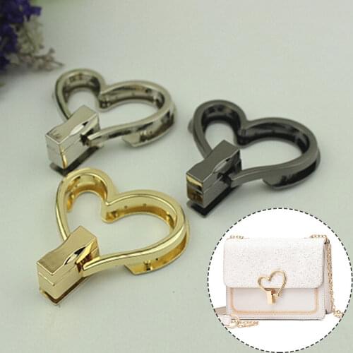 Fashion Heart Shape Bag Lock Clasp Metal Turn Lock Buckles For DIY Handbag Shoulder Bag Purse Handbag Hardware Bag Accessories