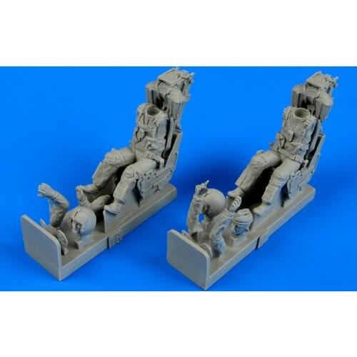 A pair of f4 resin seat and pilot 1:48
