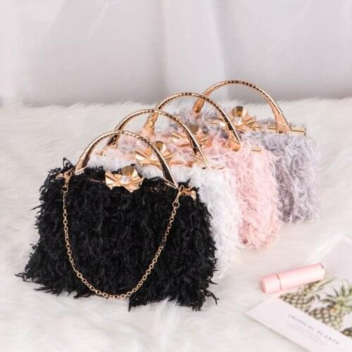 Korean Style Women HandBag Vintage Metal Chain Shoulder Bags Feather Velvet Clutch Fashion Faux Fur Bag Flower Buckle Purse 2021