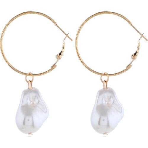Bohemian Style Round Cutout Earrings Street Shooting Womens Geometry Irregular Faux Pearl Pendant Ornament Earrings Accessories