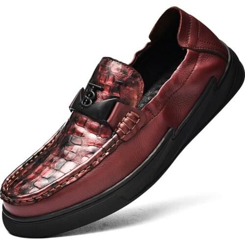 Handmade Loafers Luxury Men Slip-on Casual Shoes British Style Loafers Male Peas Shoes Driving Shoes Fretwork business shoes