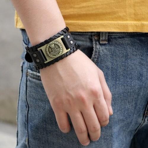 New Mens Fashion Round Pattern Rune Wide Leather Bracelet Popular All-Match Jewelry Accessories