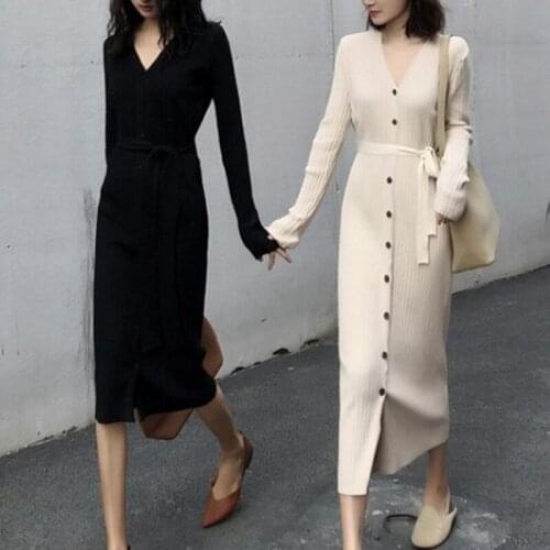 Knitted dress womens spring 2021 new fashion Hong Kong-style V-neck Single-breasted High waist and thin sweater long dress