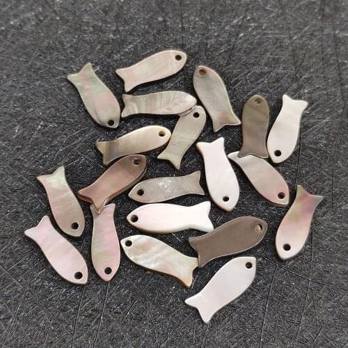 10pcs/bag Natural Pendant Shell Black Shell Fish Perforated DIY Necklace Earrings Jewelry Accessories Material Package Wholesale