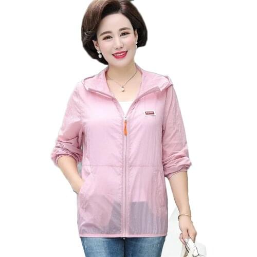 2021Middle Aged Women Jacket Fashion Hooded Sun Protection Clothing Female Loose Thin Coat Zipper Windbreaker Tops Plus Szie 5XL
