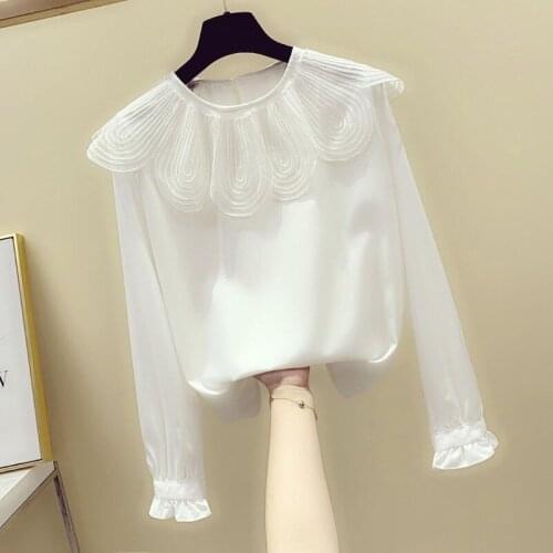 Plus size womens 2021 fashion new lace collar chiffon shirt womens loose French retro casual all-match blouse foreign style
