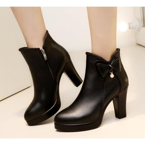 Big Size 32-43 Pointed Toe Block Heels Ankle Boots for Women Platform Shoes 2021 Autumn Winter Leather Short Boots Plush