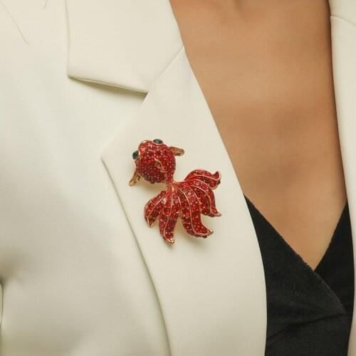 Cute Red Carp Fish Crystal Brooch Jewelry Vintage Brooches for Women Rhinestone Pin And Brooches Festival Party Accessories