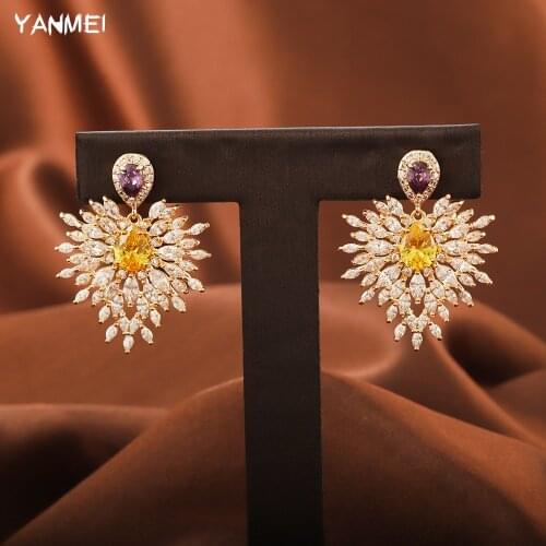 Exaggerated Love Fashion Popular Earrings for Women Crystal Hand Inlaid Banquet Best-selling Jewelry Luxury Black Earrings