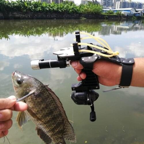 Outdoor Shooting Fishing Reel+Dart+Left Handguard+Rubber Tube Flashlight Hunting Fishing Set Slingshot Hunting Catapult Suit