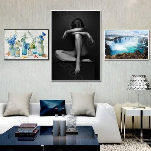 Modern Style Canvas Painting Abstract Nude Woman In Black Background Flowers Glacier Water for Home Rooms Gallery Wall Decoratio