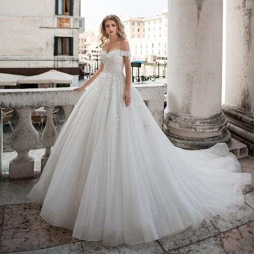 Ball Gown Princess Wedding Dresses with 3D Flowers Sweetheart Off the Shoulder Appliques Royal Formal Bridal Gown Court Train