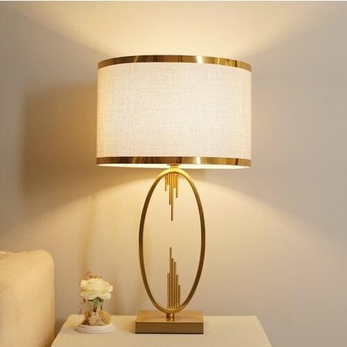 Light Luxury Post-Modern American Fabric Craft Simple Warm European Metal Table Lamp Bedroom Bedside Lamp Living Room Decoration