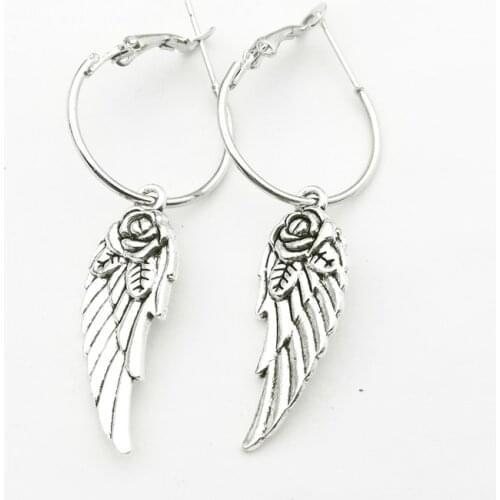 Vintage Rose Feather Earrings Cute Small Hoop Ear Flowers Women Fashion Jewelry Accessories Huggie Round Earrings Rings Souvenir